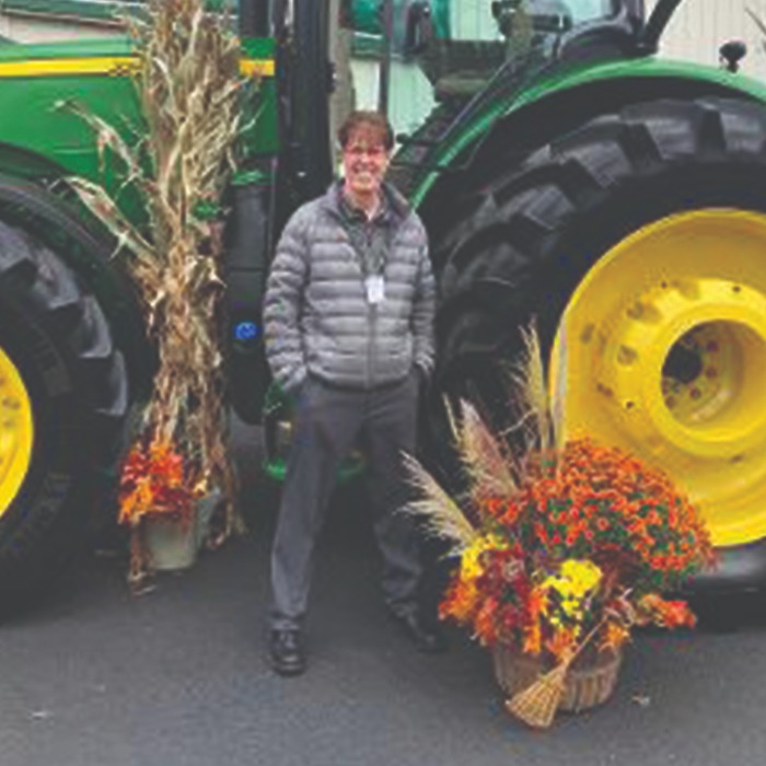 Dr Ruckel at the SP farm