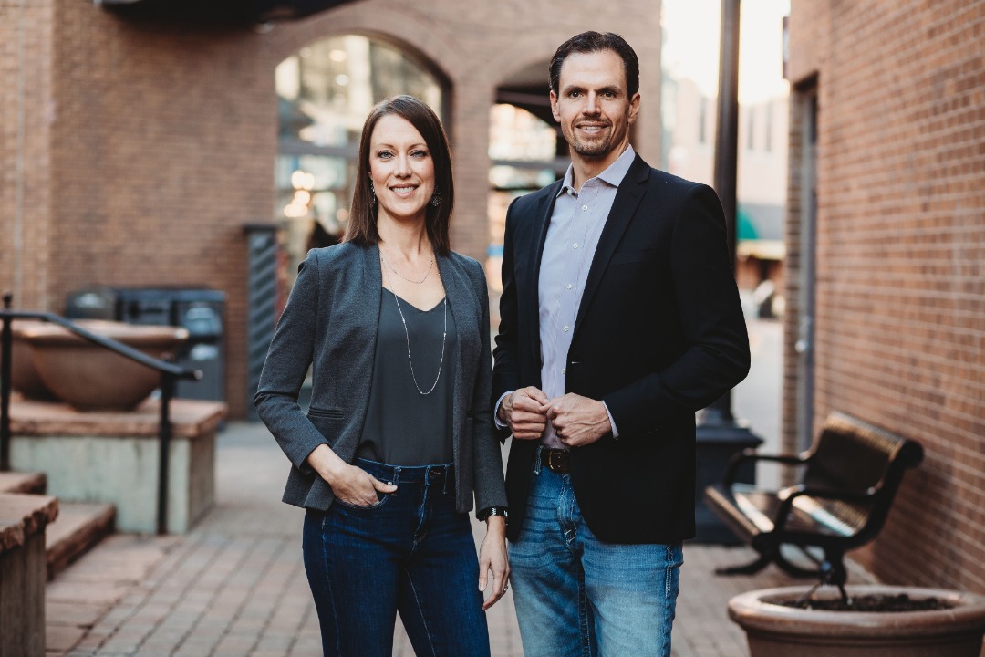 Drs. David and Lauren Kolowski, Owners of Inside Health. Founded in 2010.