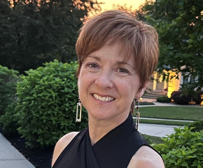 Dr. Marcy Ziska, owner and NUCCA Doctor, works with Katie Hallquist, our Nutrition Consultant. Dr. Marcy Ziska, owner and NUCCA Doctor, works with Katie Hallquist, our Nutrition Consultant.