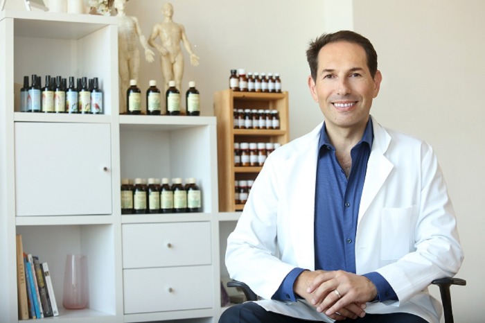 Dr. Ilya Skolnikoff, DC, DIBAK at Triad of Health Family Healing Center Dr. Ilya Skolnikoff, DC, DIBAK at Triad of Health Family Healing Center